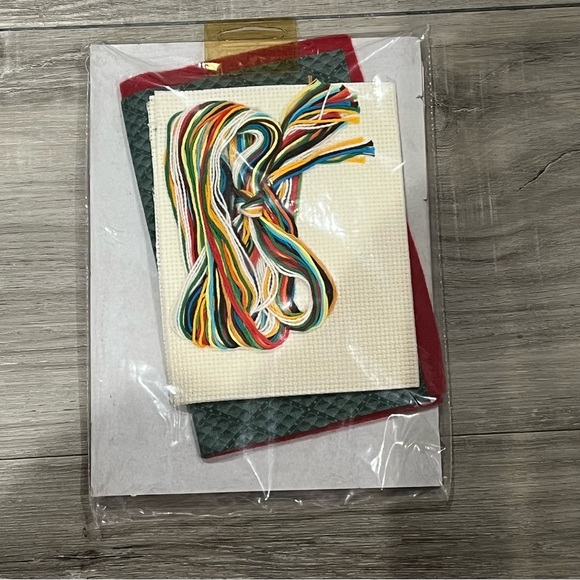 NWT Quilt Ups Bed & Breakfast Quilted Counted Cross Stitch Kit - Picture 12 of 13